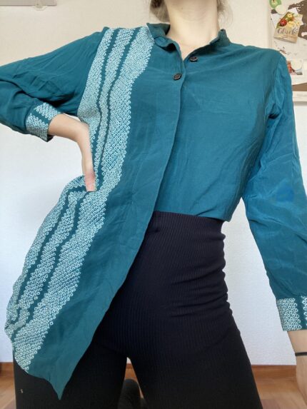 vintage blouse in beautiful turquoise