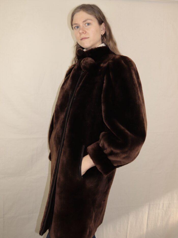 Dunkelbraune Vintage Fake Felljacke | M-L – Bild 6