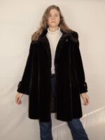 Dunkelbraune Vintage Fake Felljacke | L – Bild 3