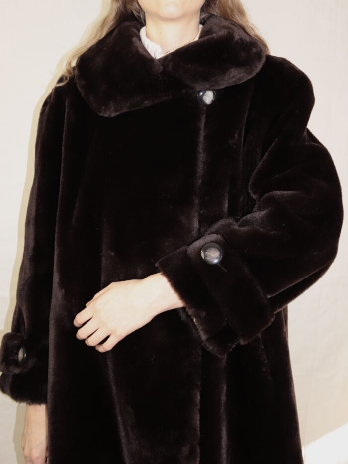 Dunkelbraune Vintage Fake Felljacke | L – Bild 9
