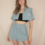 Handgemachtes Upcycling-Set für Damen – Rock und Oberteil aus Männerhemd, nachhaltig & sommerlich.