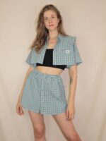 Handgemachtes Upcycling-Set für Damen – Rock und Oberteil aus Männerhemd, nachhaltig & sommerlich.
