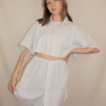 Handgemachtes Upcycling-Set für Damen – Rock und Oberteil aus Männerhemd, nachhaltig & sommerlich.