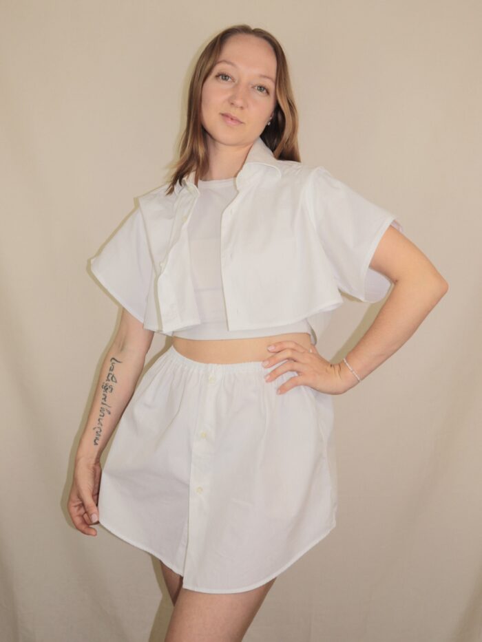 Handgemachtes Upcycling-Set für Damen – Rock und Oberteil aus Männerhemd, nachhaltig & sommerlich.