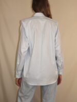 Upcycelt Bluse mit betonten Schultern | S-M – Bild 5