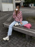 Upcycelt Vintage Bluse mit Scrunchie | M – Bild 3