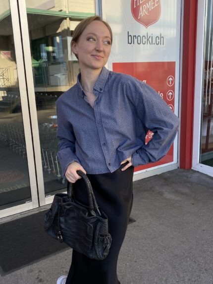 Upcycling Hemd aus einem Vintage Männerhemd – gekürzt im modernen Cropped Look