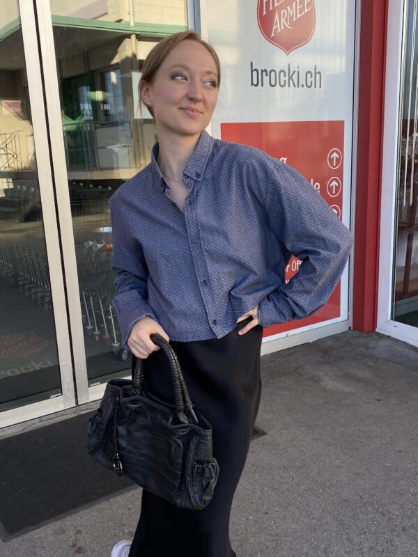 Upcycling Hemd aus einem Vintage Männerhemd – gekürzt im modernen Cropped Look