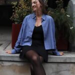 Upgecyceltes gekürztes Hemd mit passendem Scrunchie aus Reststoff