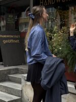 Upcycelt Shirt mit Scrunchie | M-L – Bild 3