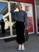 Upcycelt Trussardi Bluse mit Scrunchie | M – Bild 7
