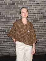 Upcycling Hemd aus einem Vintage Männerhemd – gekürzt im modernen Cropped Look