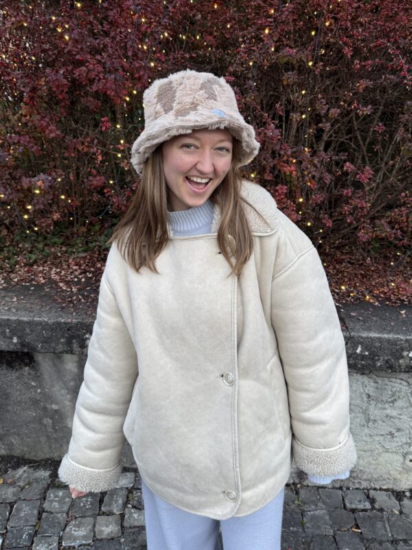 Handgenähter Kuschelhut – weicher, bequemer Hut mit liebevollen Details