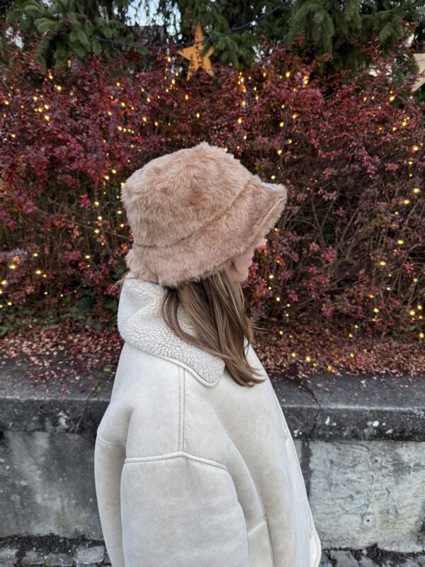 Handgenähter Kuschelhut – weicher, bequemer Hut mit liebevollen Details