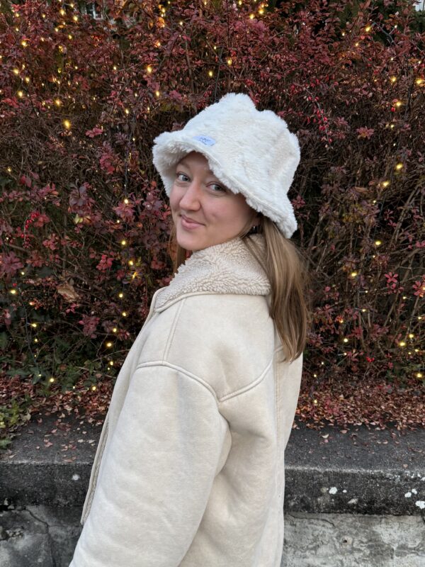 Handgenähter Kuschelhut – weicher, bequemer Hut mit liebevollen Details