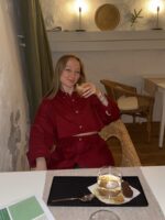 Upcycelt Tommy Hilfiger Zweiteiler Set in dunkelrot | S-M – Bild 9