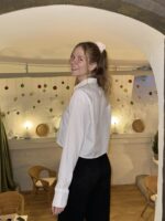 Upcycelt Tommy Hilfiger Vintage Bluse mit Scrunchie | M-L – Bild 6