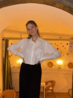 Upcycelt Tommy Hilfiger Vintage Bluse mit Scrunchie | M-L – Bild 7