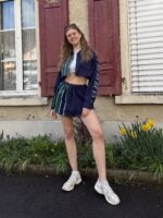 Upcycelt Vintage-Set – Gekürztes Oberteil & Rock