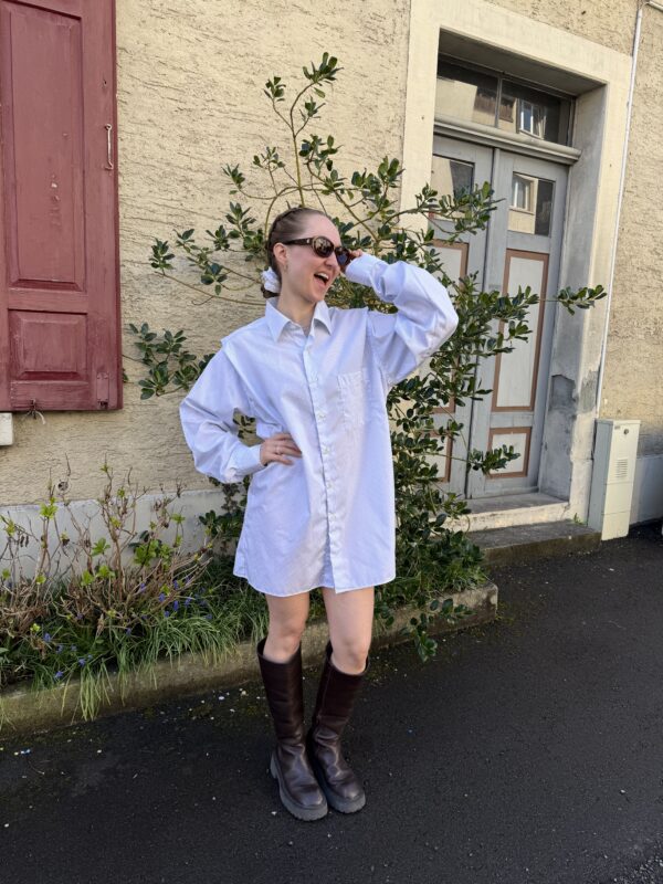 Upcyceltes, gekürztes Hemd, nachhaltige Mode