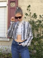 Upcyceltes, gekürztes Hemd mit passendem Scrunchie aus gleichem Stoff, nachhaltige Mode