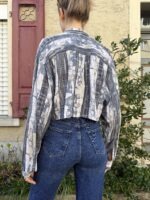 Upcycelt Vintage Bluse mit Scrunchie | M-L – Bild 3