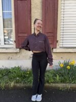 Upcycled Hemd mit Scrunchie – einzigartiges Einzelstück