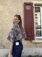 Upcycelt Vintage Bluse mit Scrunchie | M – Bild 2
