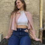 Upcyceltes, gekürztes Hemd mit passendem Scrunchie aus gleichem Stoff, nachhaltige Mode