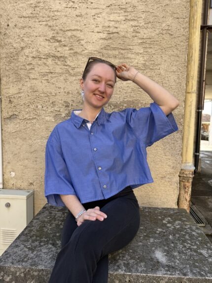 Upcyceltes, gekürztes Hemd, nachhaltige Mode