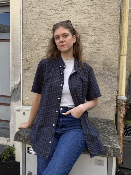 Vintage GAP Hemd aus hochwertigem Stoff mit klassischem Schnitt und zeitlosem Design