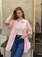 Vintage Hemd mit auffälligem, buntem Muster im extravaganten Retro-Stil